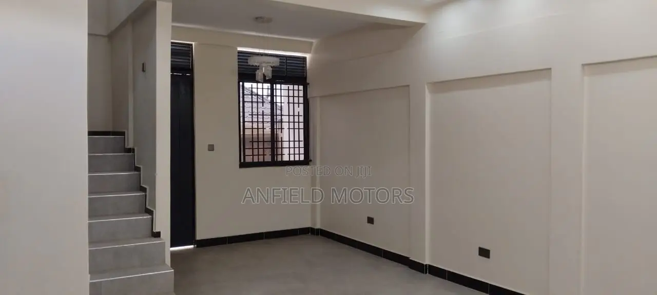 3bdrm Duplex in Duplex Kungu, Kira for sale
