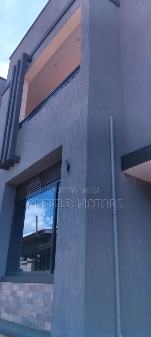 3bdrm Duplex in Duplex Kungu, Kira for sale