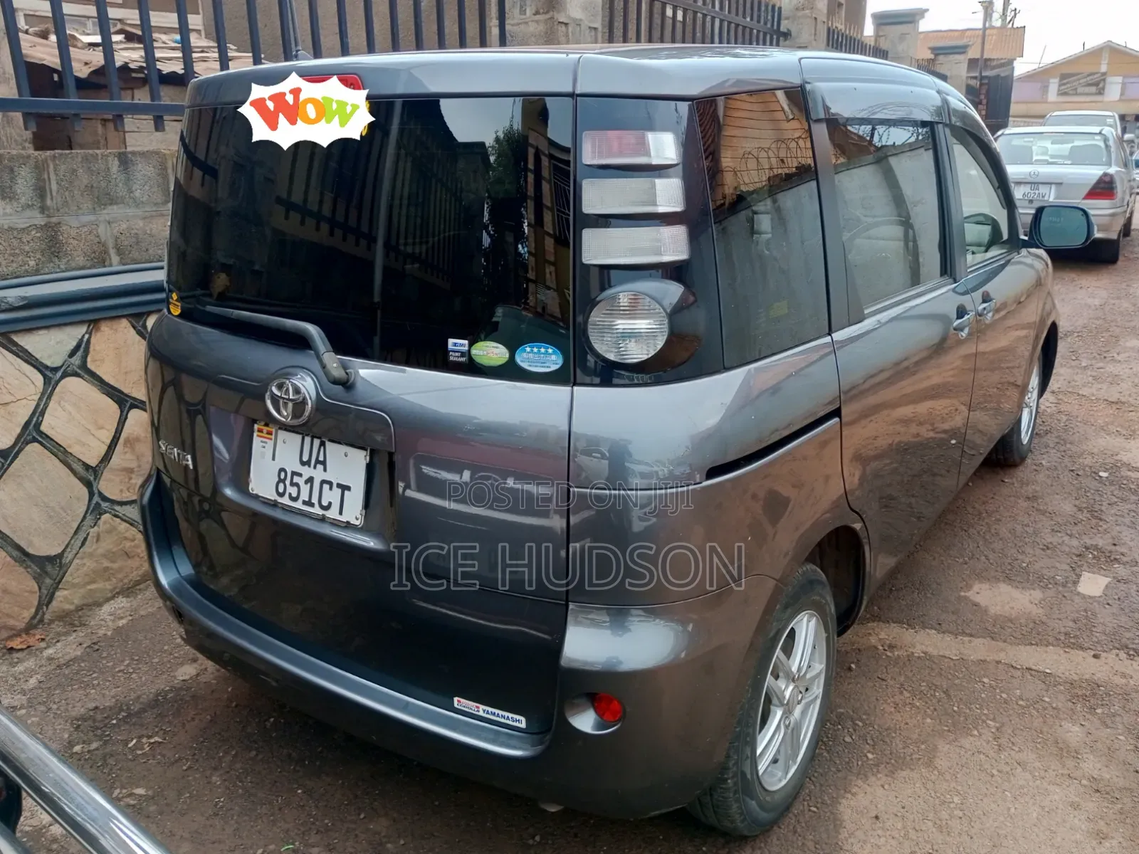 Toyota Sienta 2010 Gray