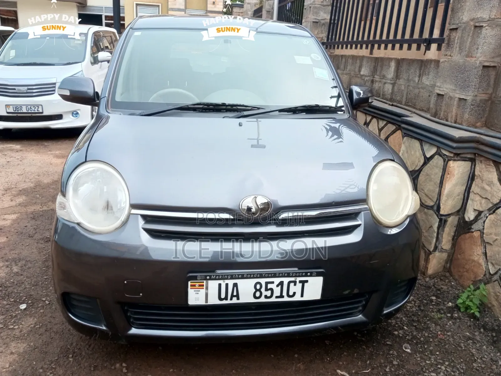 Toyota Sienta 2010 Gray
