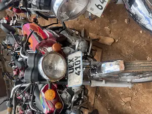 Bajaj Boxer 100 2021 Red