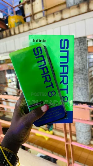 New Infinix Smart 8 128 GB Black