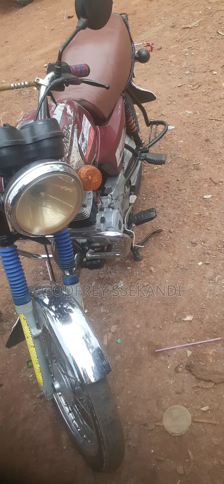 Bajaj Boxer 100 2023 Red