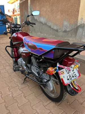 TVS HLX 125 2022 Red