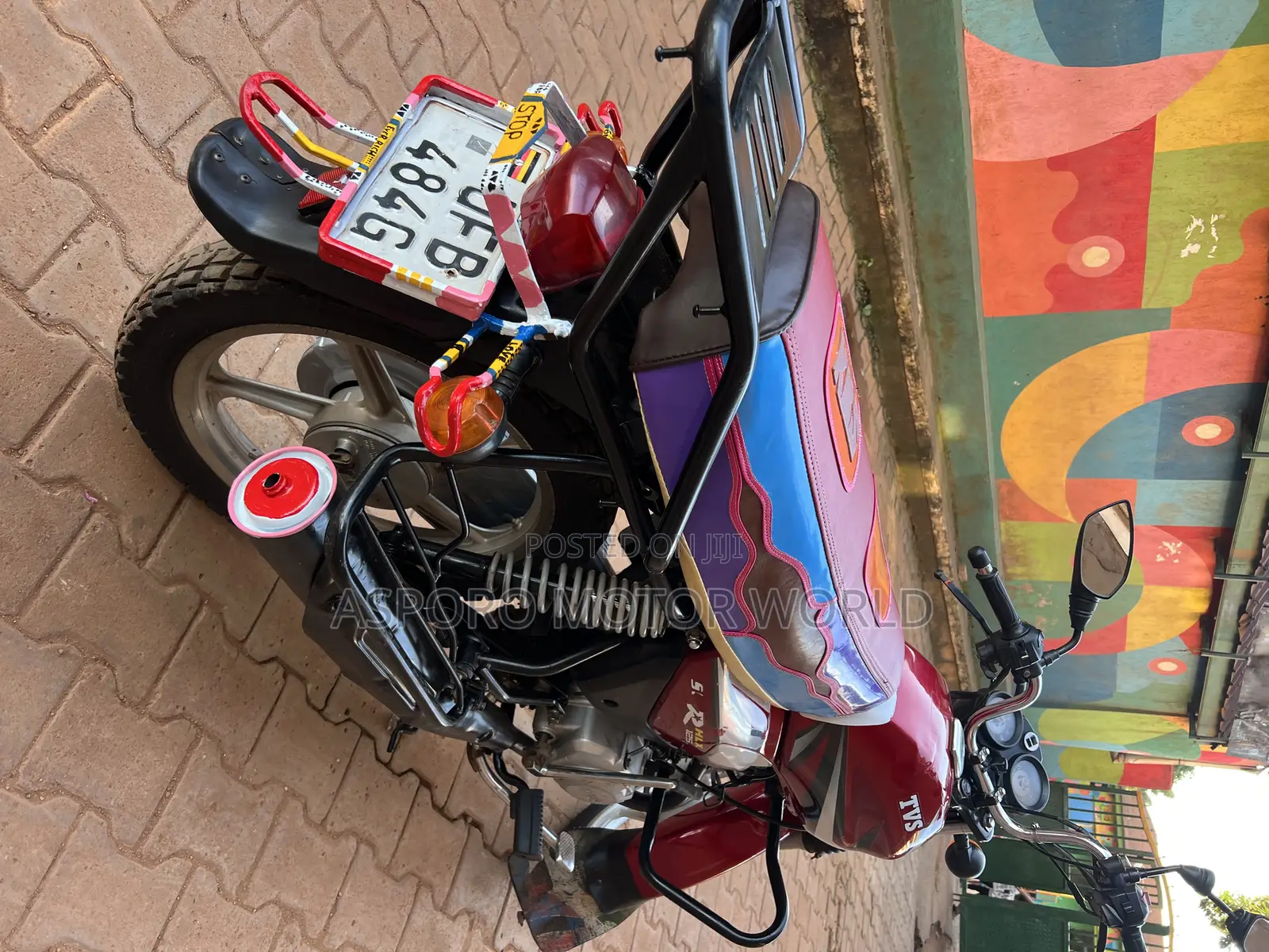 TVS HLX 125 2022 Red