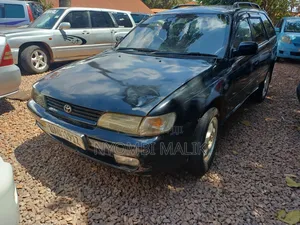 Toyota Corolla G-Touring 2000 Black