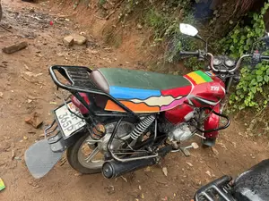TVS HLX 125 2022 Red