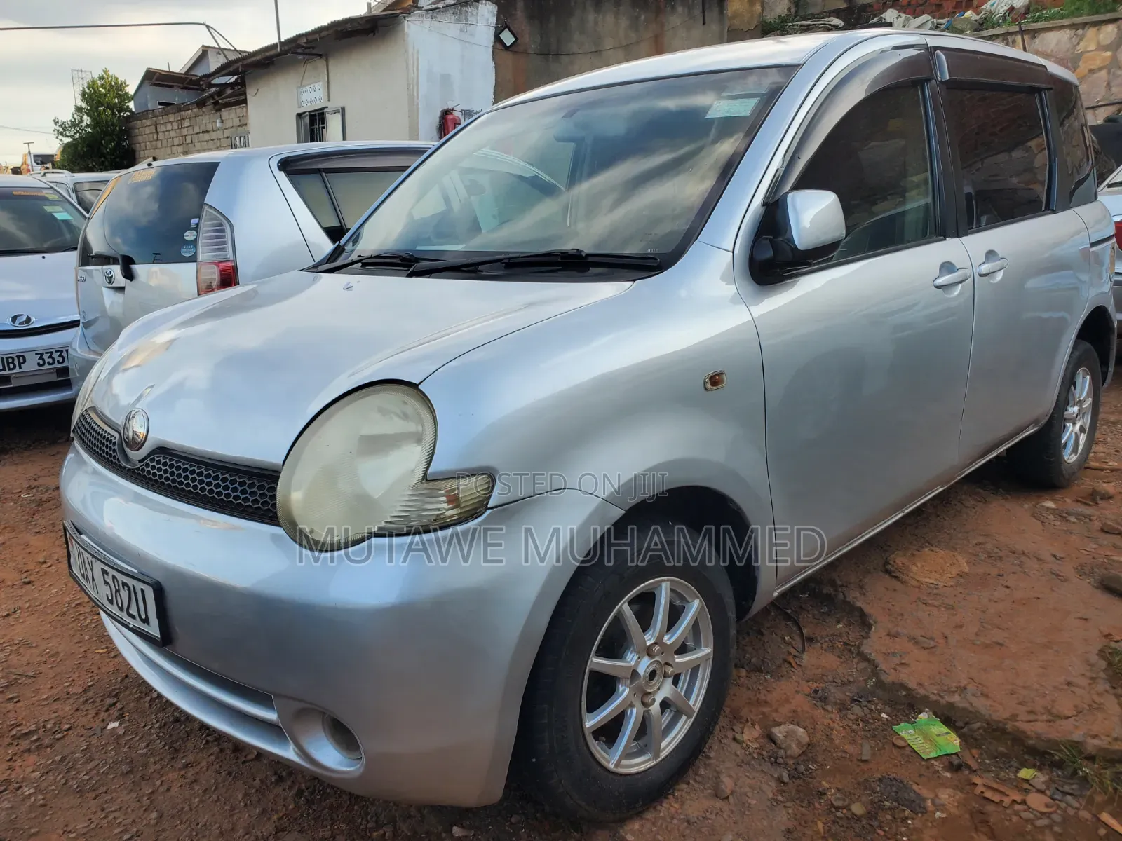 Toyota Sienta 2008 Silver