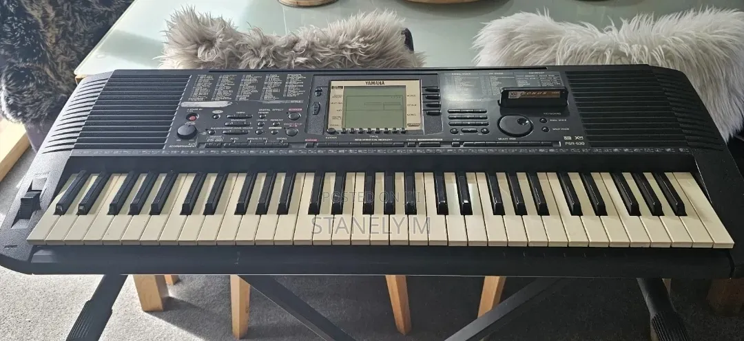 Yamaha PSR 530 Keyboard Piano
