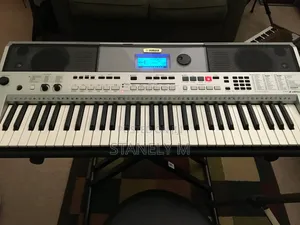 Yamaha PSR I455 Keyboard Piano