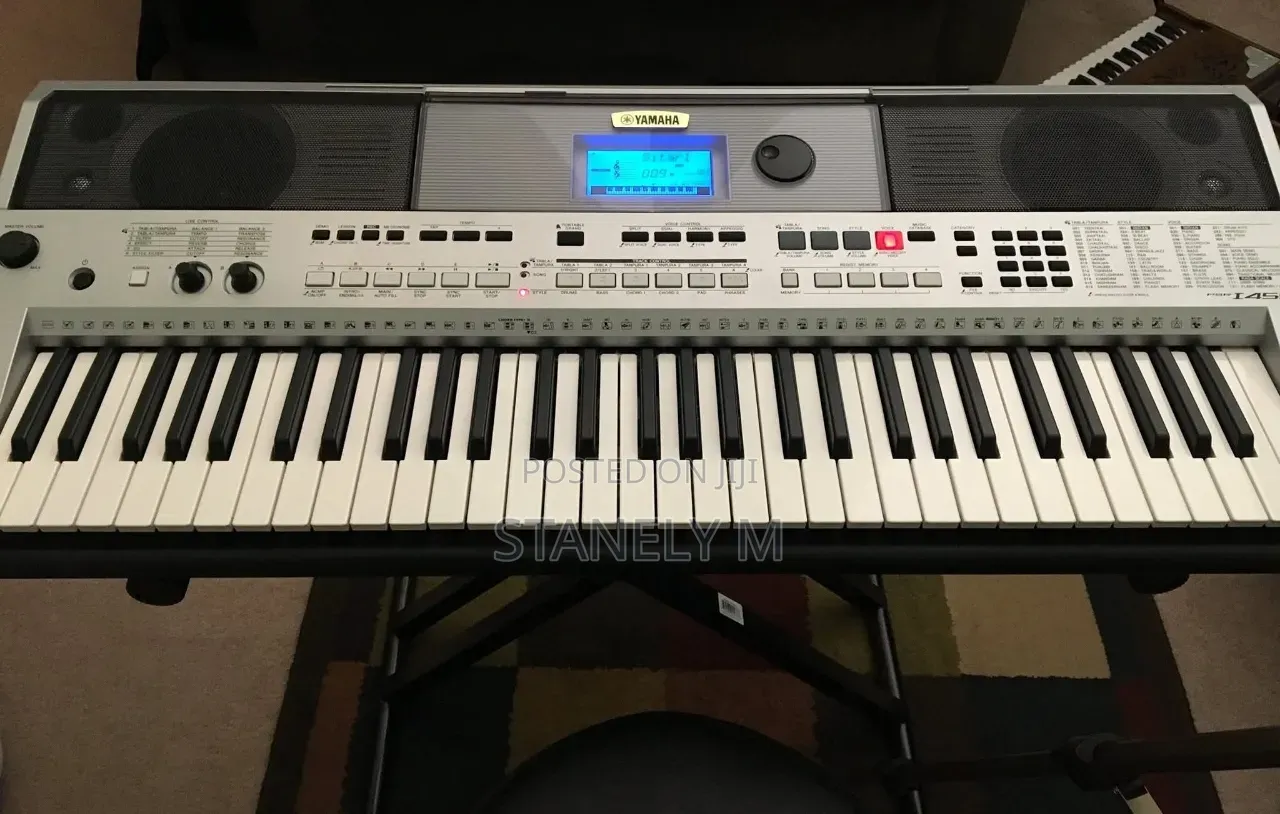 Yamaha PSR I455 Keyboard Piano