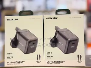 Green Lion Ultra Compact Gan Wall Charger Uk Pin Usb-C 20w With C Toc
