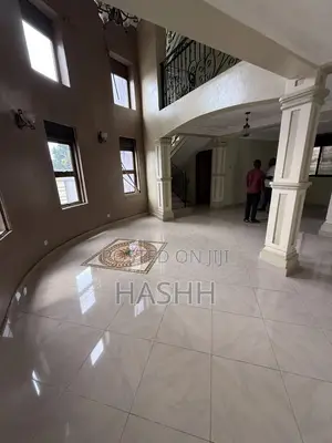4bdrm Duplex in Muyenga, Central Division for rent