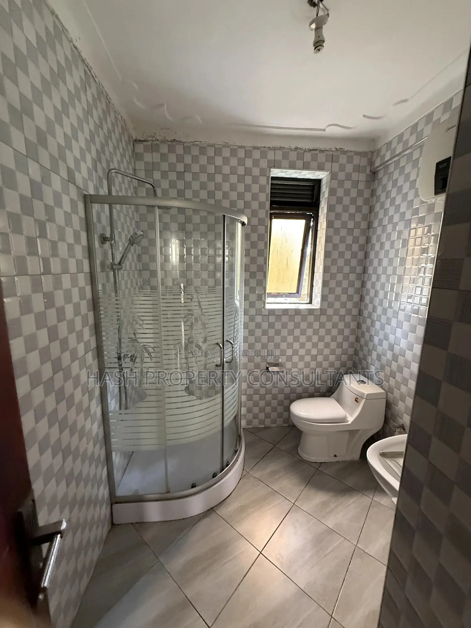 4bdrm Duplex in Muyenga, Central Division for rent