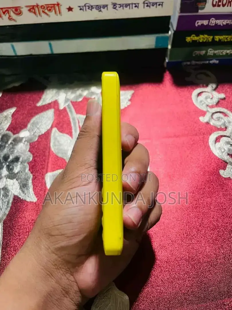 New Nokia Asha 210 Yellow