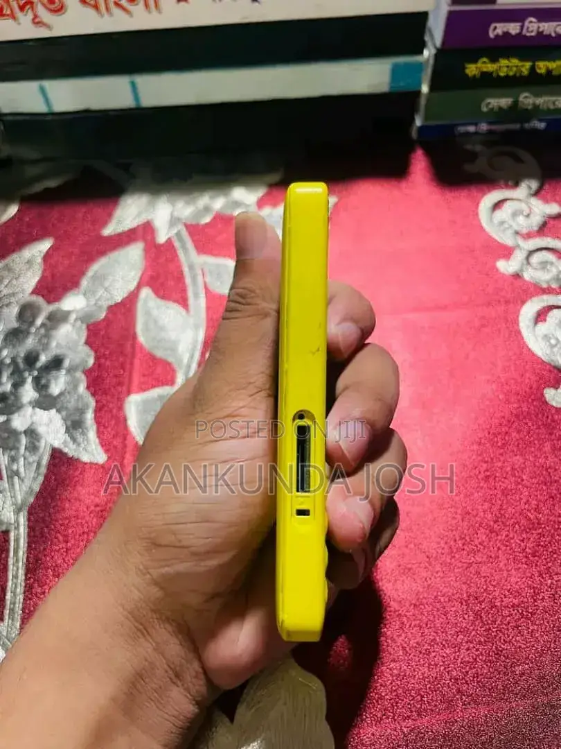 New Nokia Asha 210 Yellow