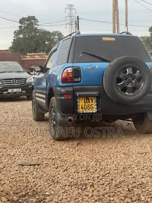 Toyota RAV4 Automatic 2000 Blue