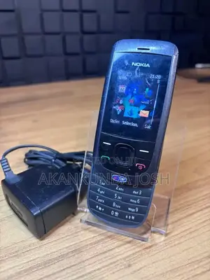 New Nokia 2220 slide Black