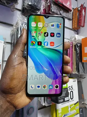 Vivo Y03 128 GB Green