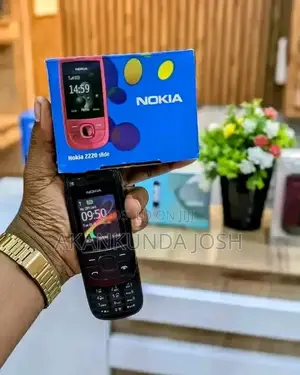 New Nokia 2220 slide Black