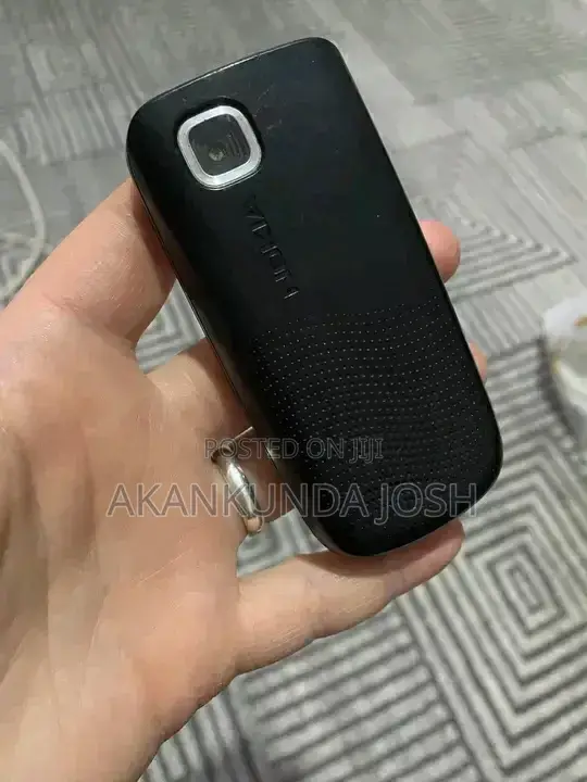 New Nokia 2220 slide Black