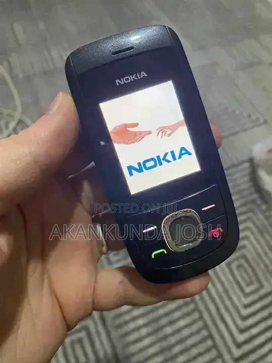 New Nokia 2220 slide Black