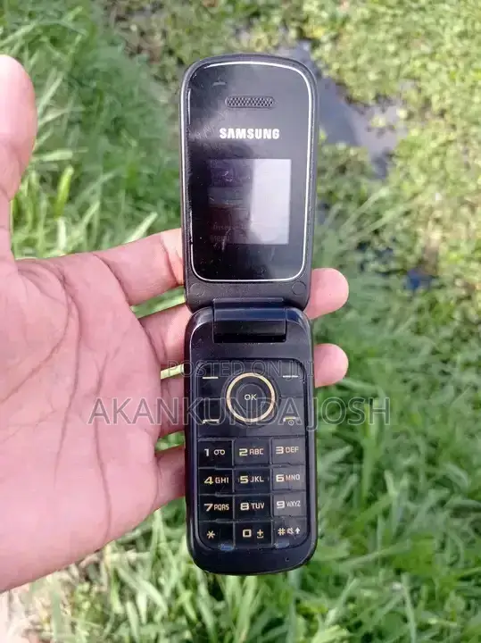 New Samsung Guru E1081T Black