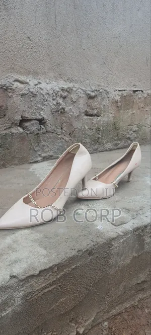 Ladies Shoes