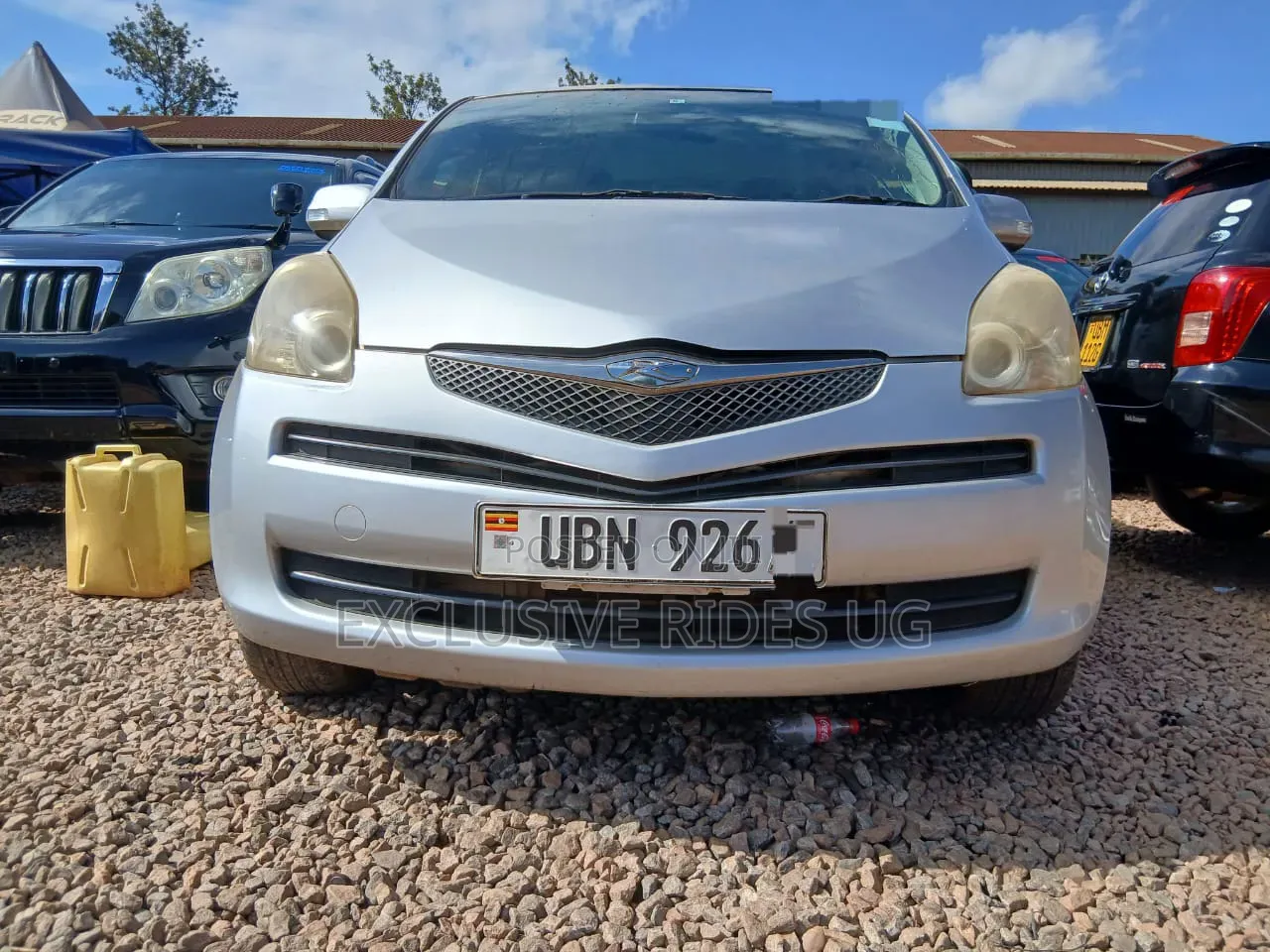 Toyota Ractis 1.5 AWD 2010 Silver