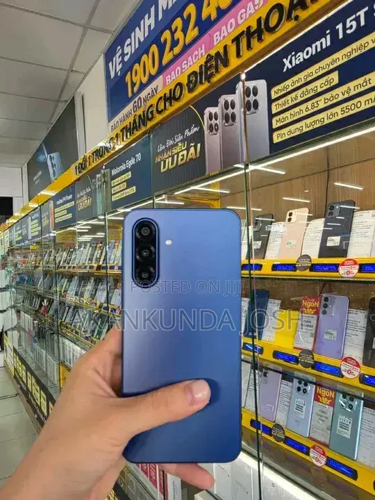 New Samsung Galaxy A17 5G 256 GB Blue