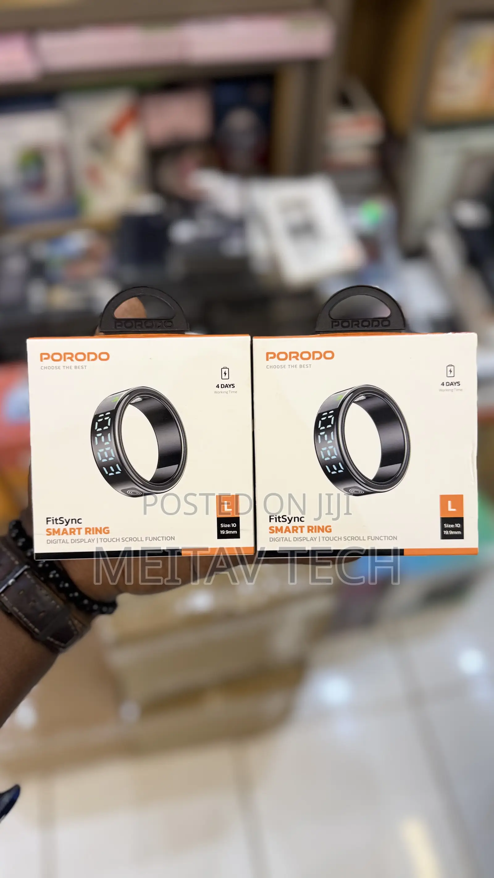 Smart Ring With Digital Display