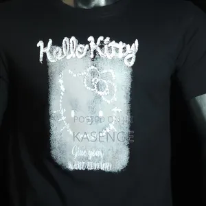 Black Yadcrew Hello Kitty Lace Cat T-shirt.
