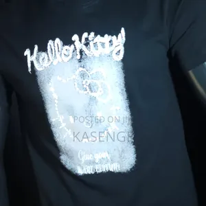 Black Yadcrew Hello Kitty Lace Cat T-shirt.