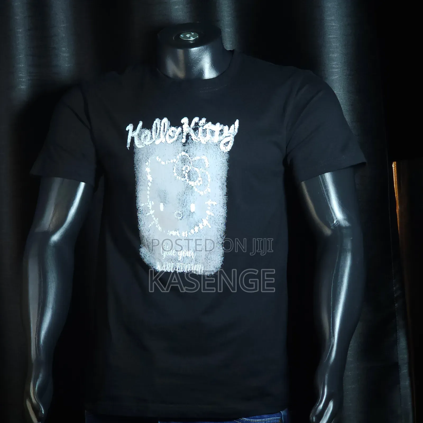 Black Yadcrew Hello Kitty Lace Cat T-shirt.