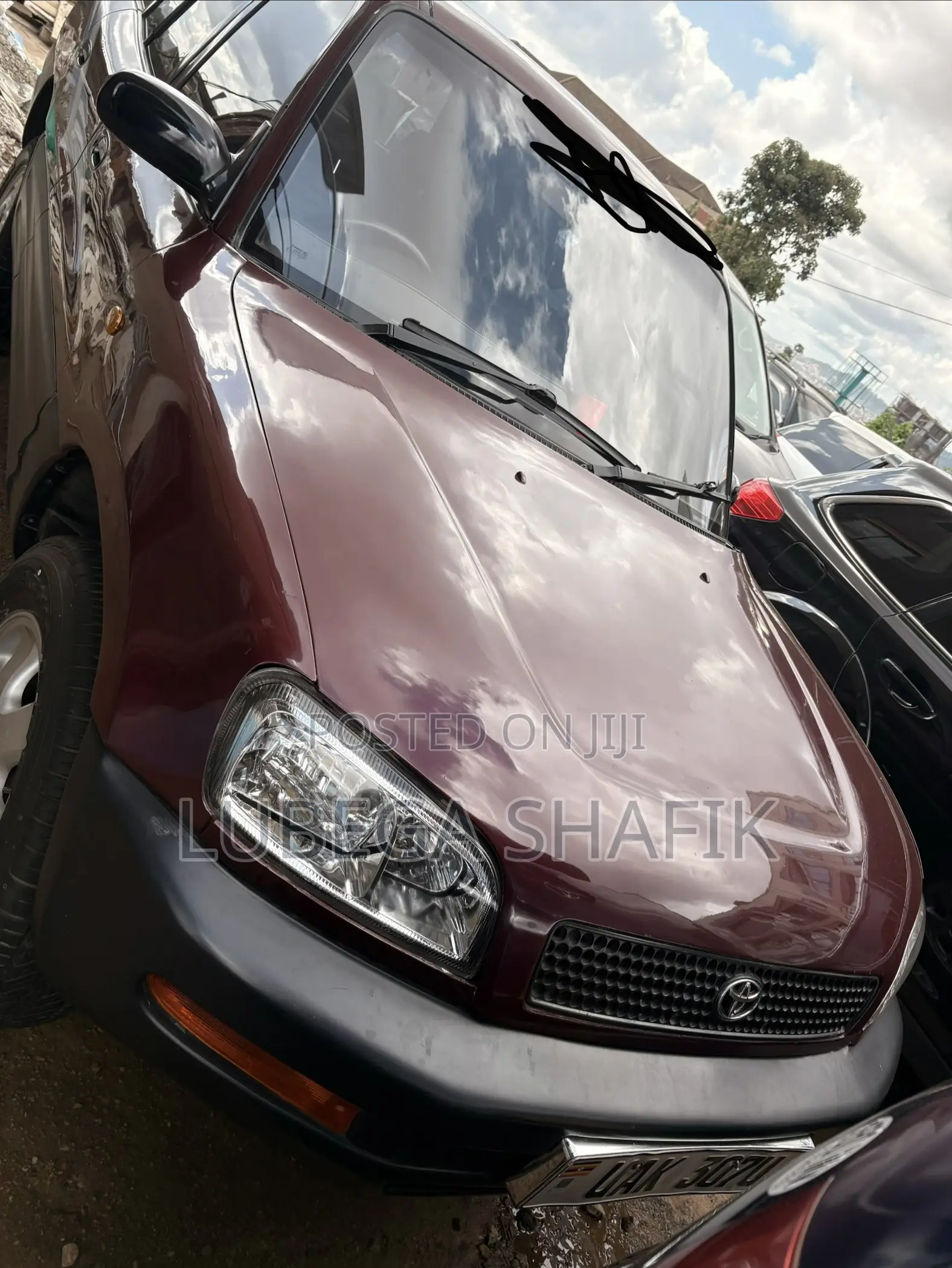 Toyota RAV4 Automatic 2000 Red