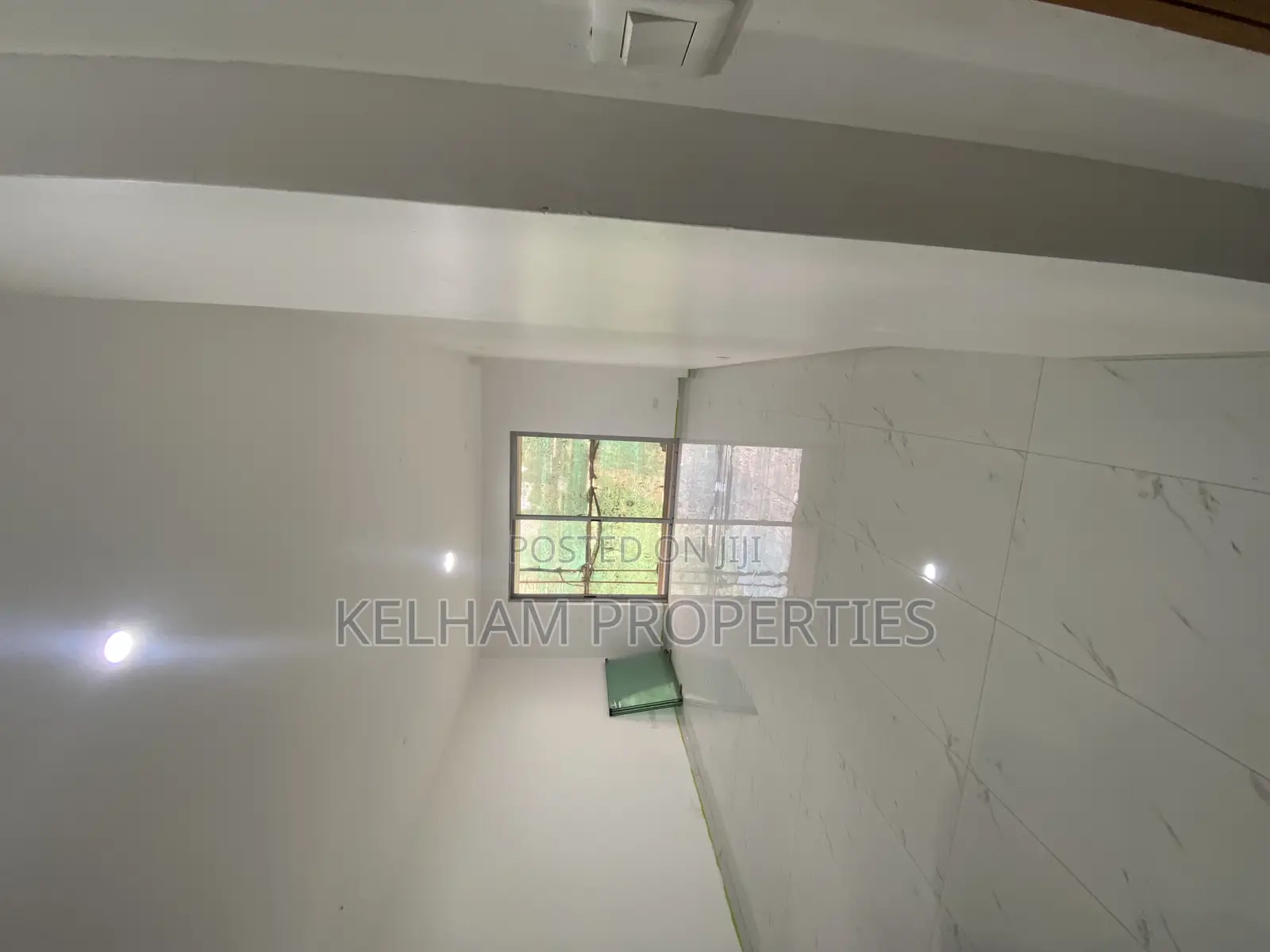Furnished 2bdrm Condo in Mawanda Road Close, Central Division for sale