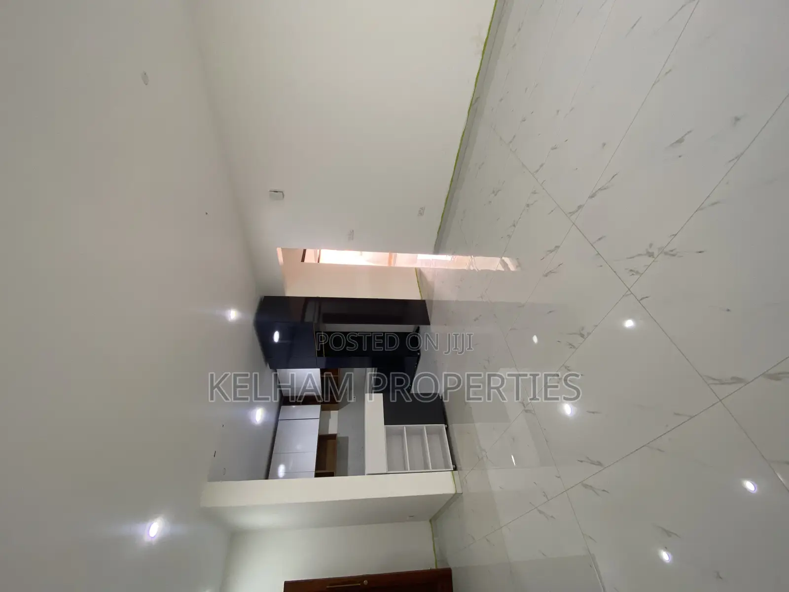 Furnished 2bdrm Condo in Mawanda Road Close, Central Division for sale