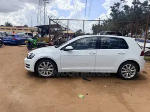 Volkswagen Golf TSI S 4-Door FWD 2016 White
