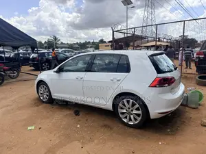 Volkswagen Golf TSI S 4-Door FWD 2016 White