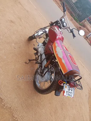 Bajaj Boxer 100 2024 Red