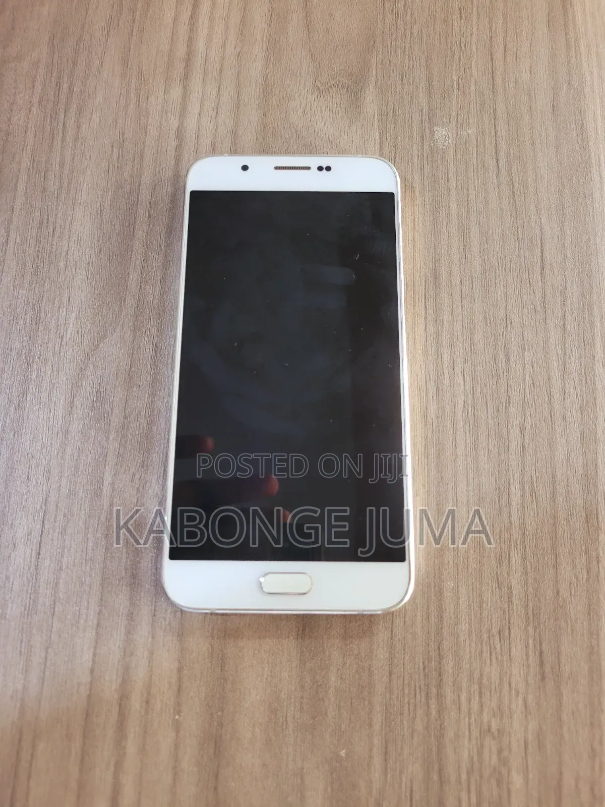 Samsung Galaxy A8 32 GB White