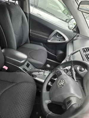 Toyota Vanguard 2012 Beige
