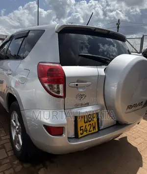Toyota RAV4 2.0 VVT-i 2008 Silver