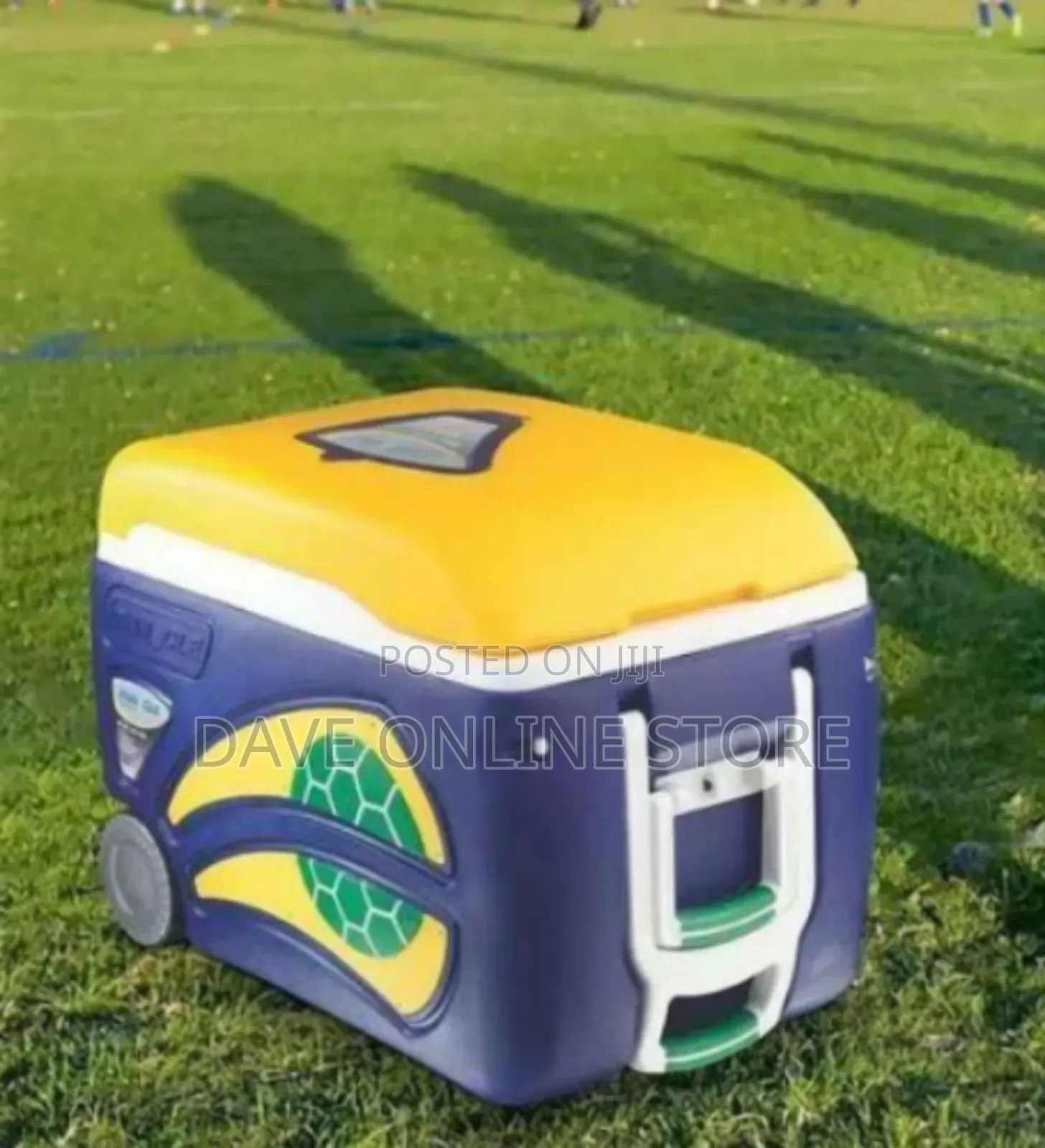 Heavy-Duty Wheeled Outdoor Cooler
