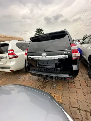 Toyota Land Cruiser Prado 2016 Black
