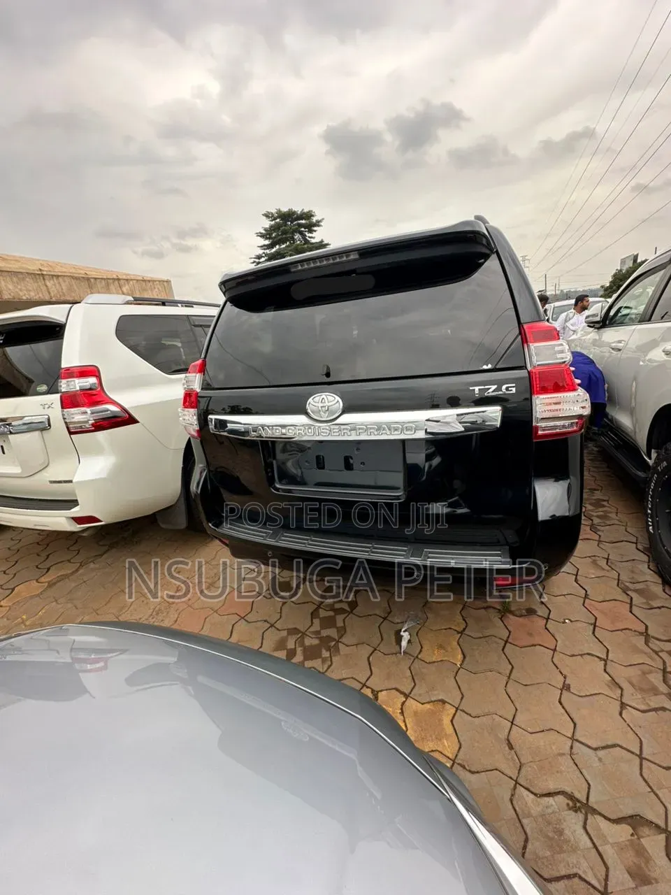 Toyota Land Cruiser Prado 2016 Black