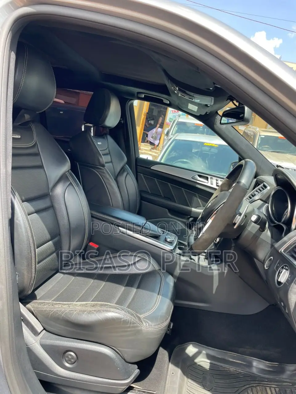 Mercedes-Benz M Class ML63 AMG 4dr SUV AWD (5.5L 8cyl Turbo 7A) 2014