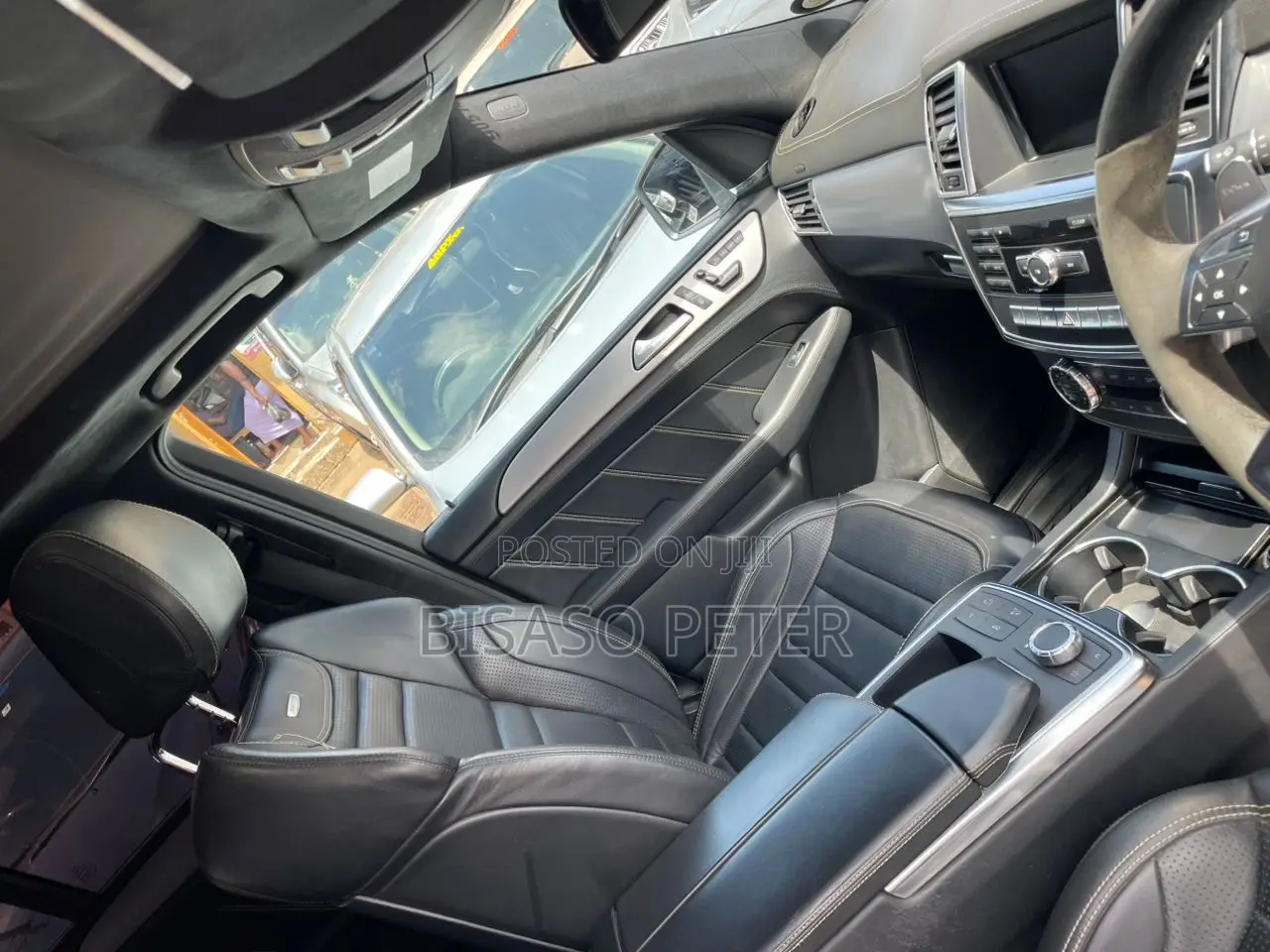 Mercedes-Benz M Class ML63 AMG 4dr SUV AWD (5.5L 8cyl Turbo 7A) 2014