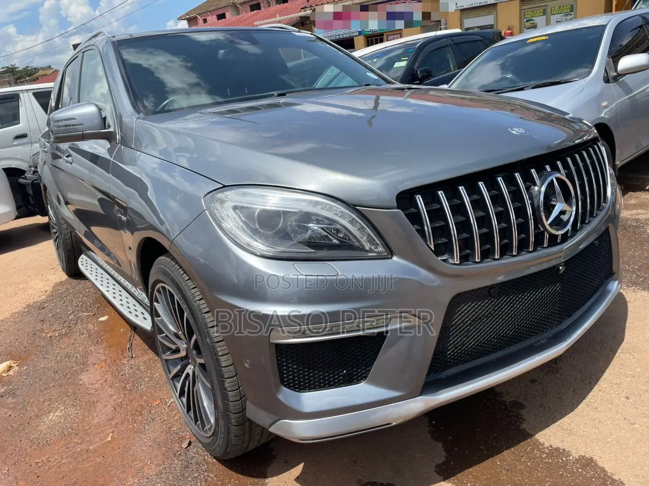 Mercedes-Benz M Class ML63 AMG 4dr SUV AWD (5.5L 8cyl Turbo 7A) 2014