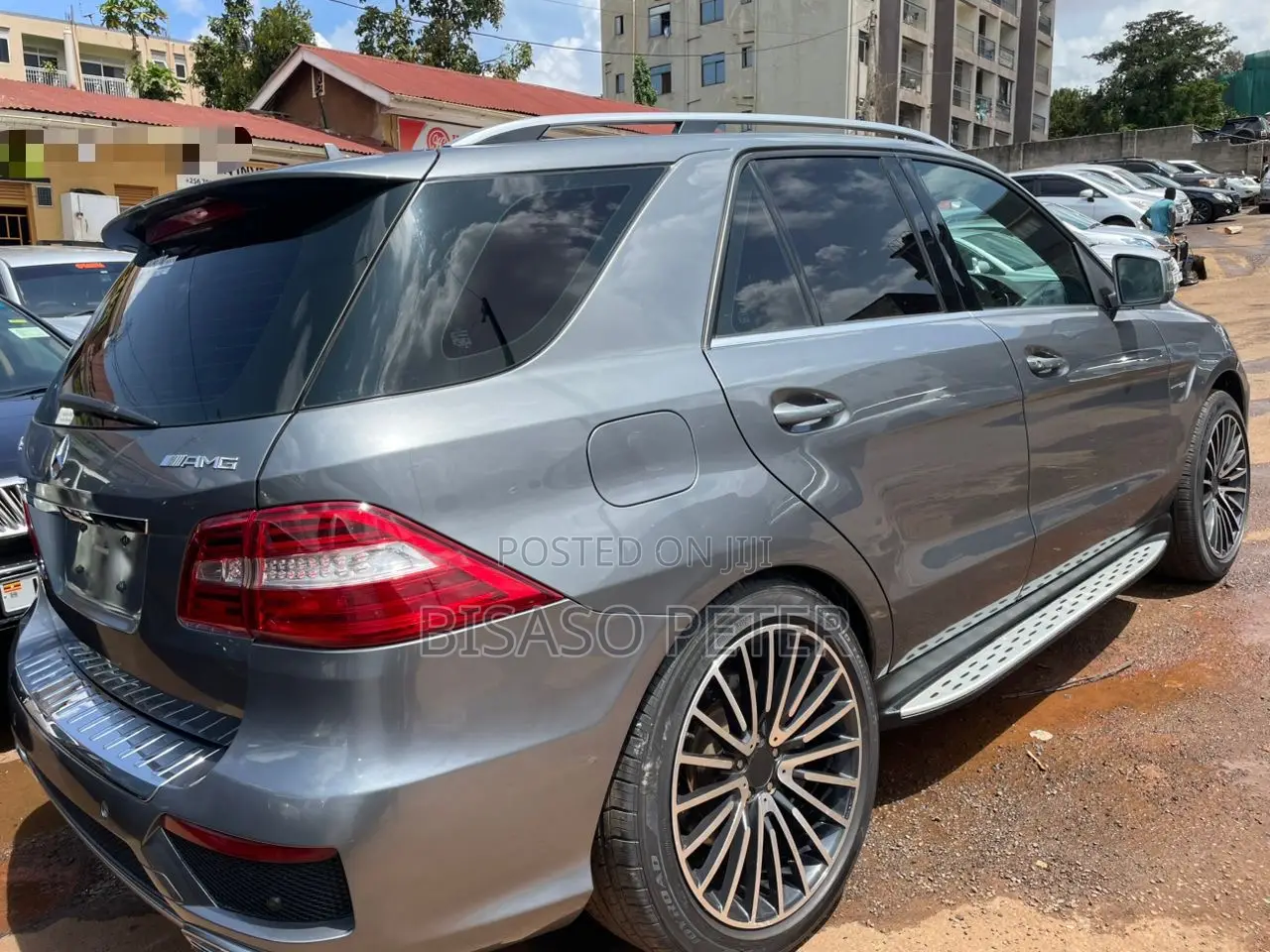 Mercedes-Benz M Class ML63 AMG 4dr SUV AWD (5.5L 8cyl Turbo 7A) 2014